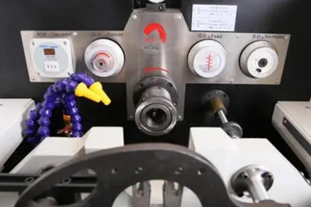 精密珩磨機(jī)加工產(chǎn)品表面刮傷原因，你可知道？